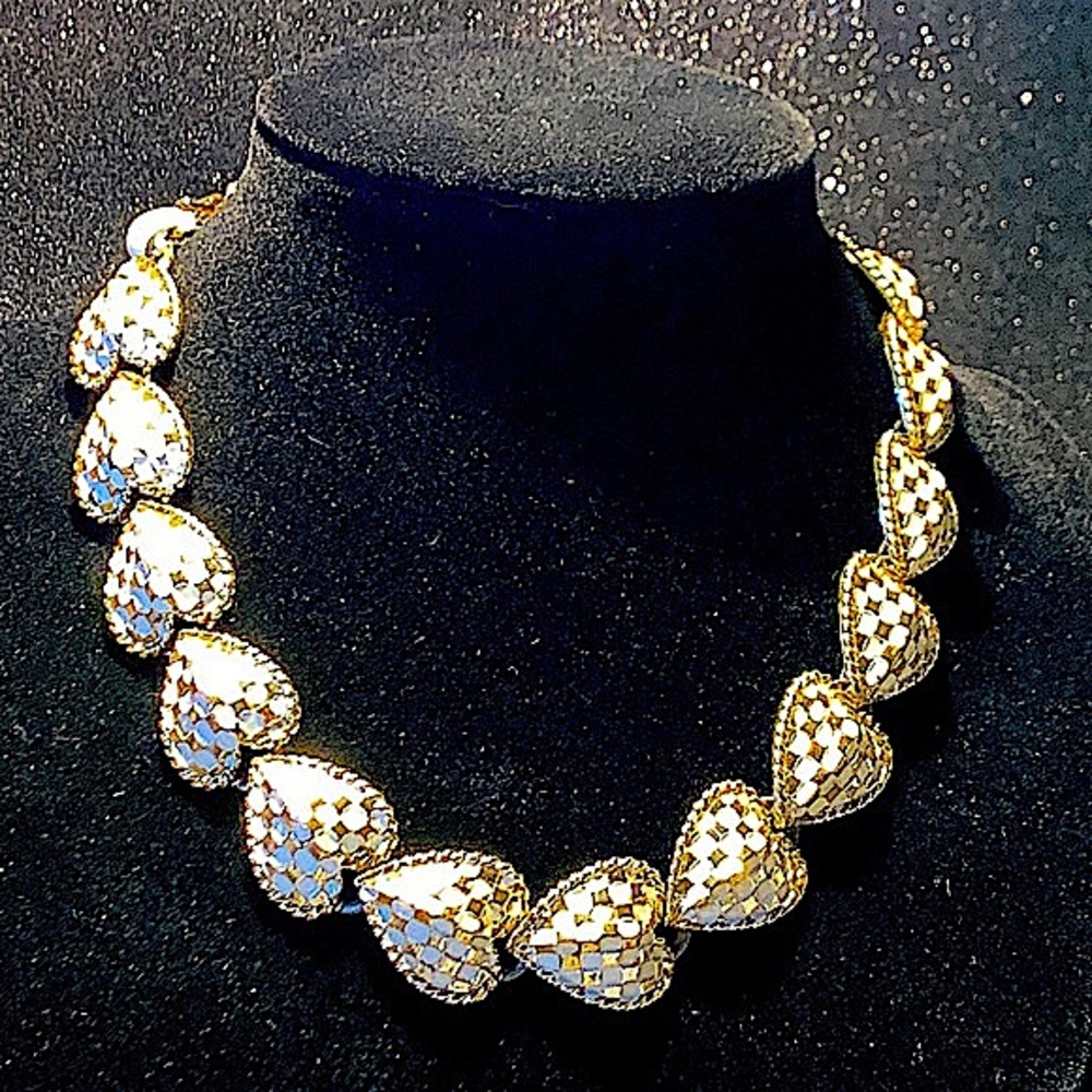 CORO HEART NECKLACE CREAM GOLD CHECK VINTAGE 15 INCH 13 LINKS - Picture 3 of 10